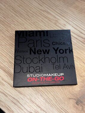 Studio Makeup On-The-Go Eyeshadow Palette